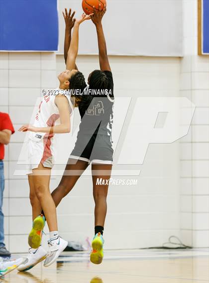 Thumbnail 3 in Lincoln Northeast vs. Lincoln High (HAC Tournament Final) photogallery.