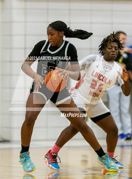 Thumbnail 1 in Lincoln Northeast vs. Lincoln High (HAC Tournament Final) photogallery.