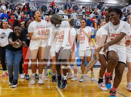 Thumbnail 2 in Lincoln Northeast vs. Lincoln High (HAC Tournament Final) photogallery.