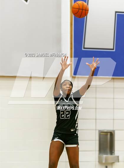 Thumbnail 3 in Lincoln Northeast vs. Lincoln High (HAC Tournament Final) photogallery.