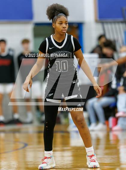 Thumbnail 3 in Lincoln Northeast vs. Lincoln High (HAC Tournament Final) photogallery.