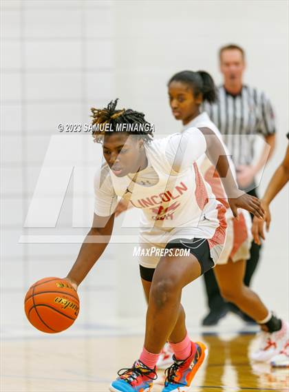 Thumbnail 3 in Lincoln Northeast vs. Lincoln High (HAC Tournament Final) photogallery.