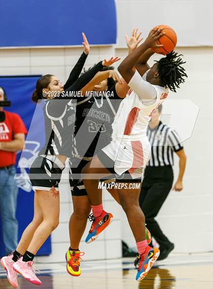 Thumbnail 2 in Lincoln Northeast vs. Lincoln High (HAC Tournament Final) photogallery.