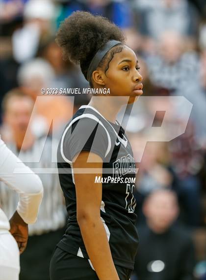 Thumbnail 2 in Lincoln Northeast vs. Lincoln High (HAC Tournament Final) photogallery.