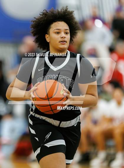 Thumbnail 2 in Lincoln Northeast vs. Lincoln High (HAC Tournament Final) photogallery.