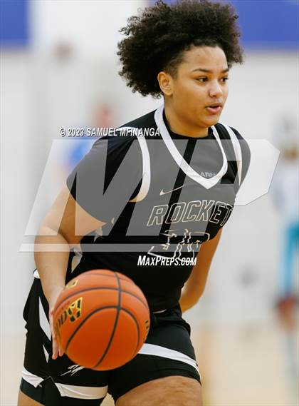 Thumbnail 2 in Lincoln Northeast vs. Lincoln High (HAC Tournament Final) photogallery.