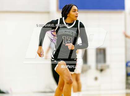 Thumbnail 1 in Lincoln Northeast vs. Lincoln High (HAC Tournament Final) photogallery.
