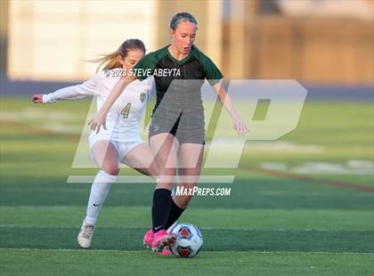 Thumbnail 2 in Rock Canyon vs Pine Creek (CHSAA 5A Q-Final) photogallery.