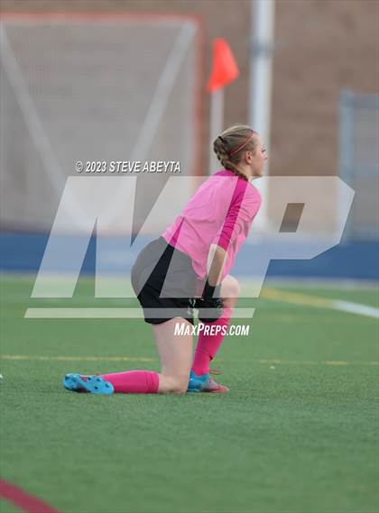 Thumbnail 3 in Rock Canyon vs Pine Creek (CHSAA 5A Q-Final) photogallery.