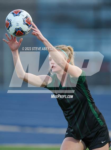 Thumbnail 3 in Rock Canyon vs Pine Creek (CHSAA 5A Q-Final) photogallery.