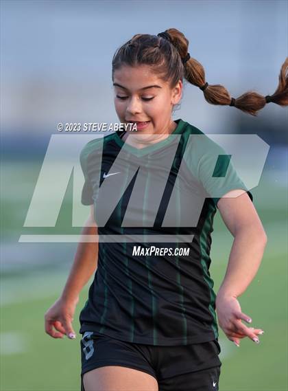 Thumbnail 3 in Rock Canyon vs Pine Creek (CHSAA 5A Q-Final) photogallery.