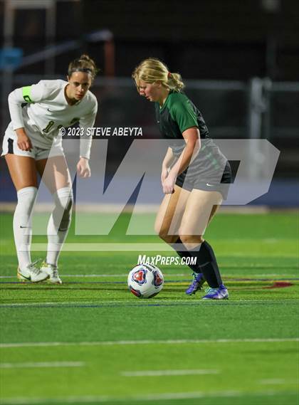 Thumbnail 3 in Rock Canyon vs Pine Creek (CHSAA 5A Q-Final) photogallery.