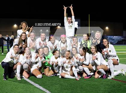 Thumbnail 3 in Rock Canyon vs Pine Creek (CHSAA 5A Q-Final) photogallery.