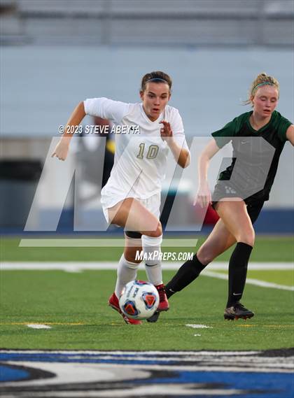 Thumbnail 2 in Rock Canyon vs Pine Creek (CHSAA 5A Q-Final) photogallery.