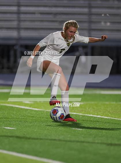 Thumbnail 3 in Rock Canyon vs Pine Creek (CHSAA 5A Q-Final) photogallery.