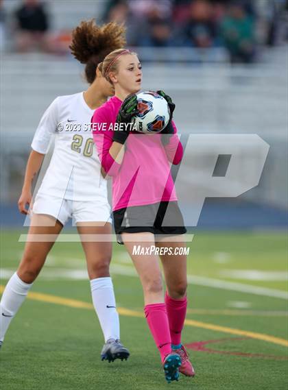 Thumbnail 3 in Rock Canyon vs Pine Creek (CHSAA 5A Q-Final) photogallery.
