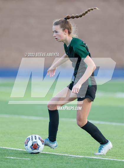 Thumbnail 3 in Rock Canyon vs Pine Creek (CHSAA 5A Q-Final) photogallery.