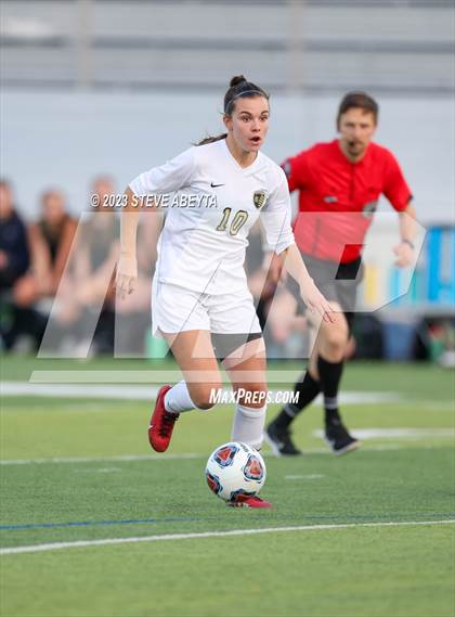 Thumbnail 2 in Rock Canyon vs Pine Creek (CHSAA 5A Q-Final) photogallery.