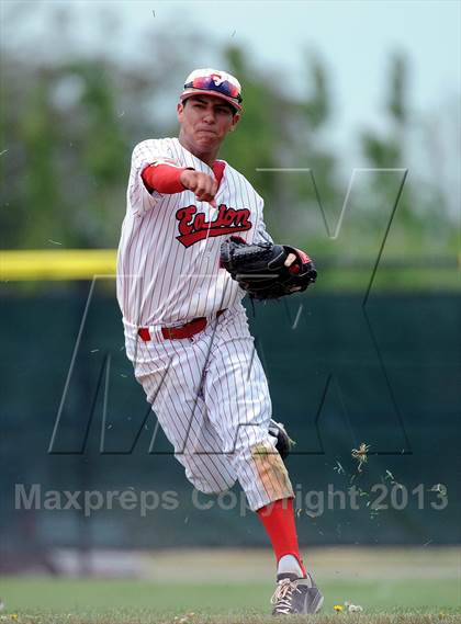 Thumbnail 2 in Eaton vs. Holy Family (CHSAA 3A Final) photogallery.