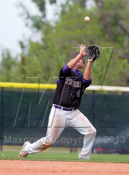 Thumbnail 1 in Eaton vs. Holy Family (CHSAA 3A Final) photogallery.