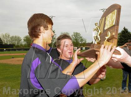 Thumbnail 2 in Eaton vs. Holy Family (CHSAA 3A Final) photogallery.