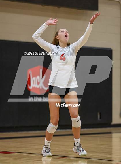 Thumbnail 1 in Regis Jesuit @ Ponderosa photogallery.