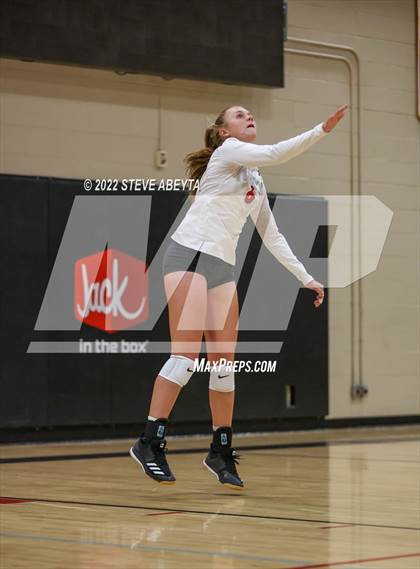 Thumbnail 3 in Regis Jesuit @ Ponderosa photogallery.