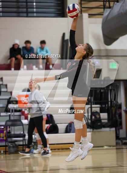 Thumbnail 1 in Regis Jesuit @ Ponderosa photogallery.