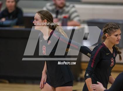 Thumbnail 3 in Regis Jesuit @ Ponderosa photogallery.