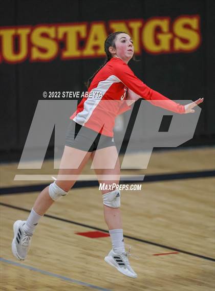 Thumbnail 3 in Regis Jesuit @ Ponderosa photogallery.