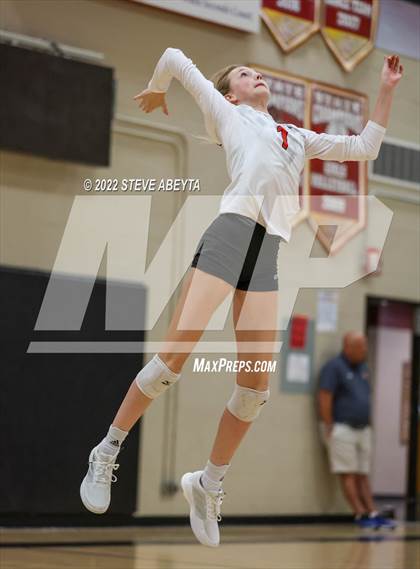 Thumbnail 3 in Regis Jesuit @ Ponderosa photogallery.