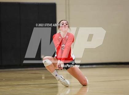 Thumbnail 2 in Regis Jesuit @ Ponderosa photogallery.