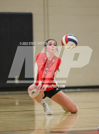 Thumbnail 1 in Regis Jesuit @ Ponderosa photogallery.