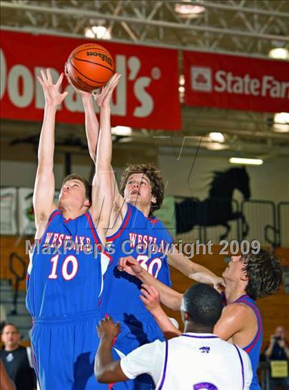 Thumbnail 3 in Westlake vs Humble (McDonalds Texas Invitational) photogallery.