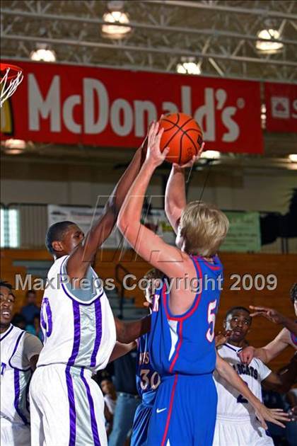 Thumbnail 1 in Westlake vs Humble (McDonalds Texas Invitational) photogallery.