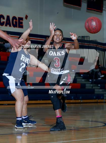 Thumbnail 1 in Oaks Christian @ Rolling Hills Prep photogallery.
