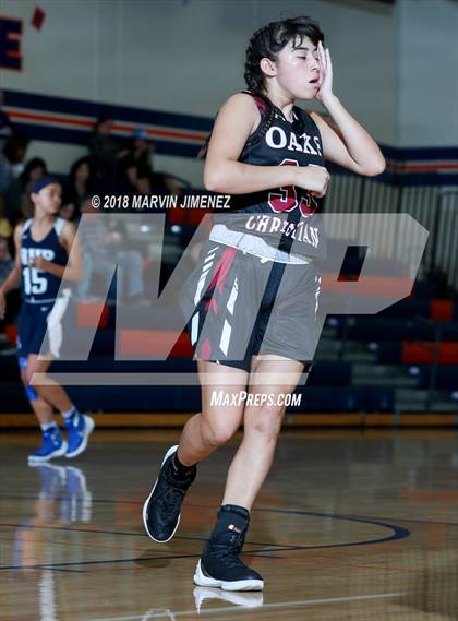 Thumbnail 2 in Oaks Christian @ Rolling Hills Prep photogallery.