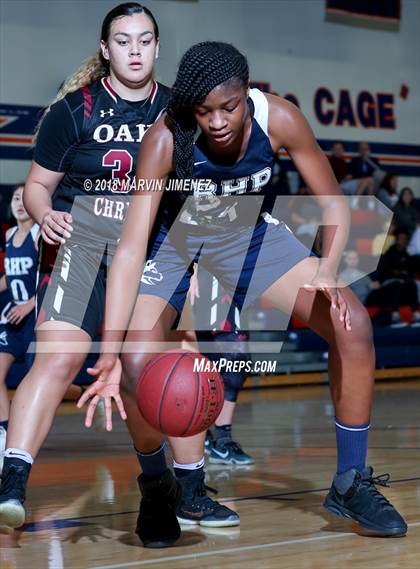 Thumbnail 2 in Oaks Christian @ Rolling Hills Prep photogallery.