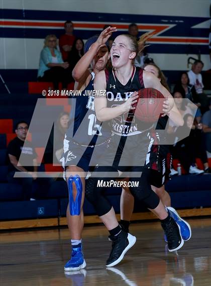 Thumbnail 1 in Oaks Christian @ Rolling Hills Prep photogallery.