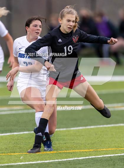 Thumbnail 1 in Omaha Westside vs. Millard North photogallery.