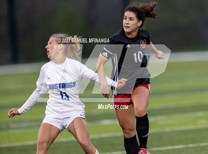 Thumbnail 3 in Omaha Westside vs. Millard North photogallery.