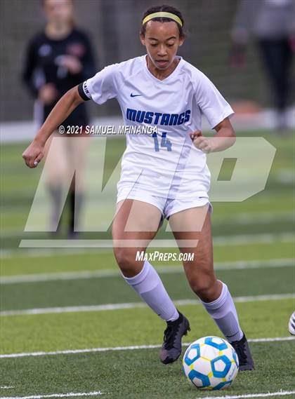 Thumbnail 2 in Omaha Westside vs. Millard North photogallery.