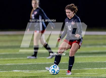 Thumbnail 2 in Omaha Westside vs. Millard North photogallery.