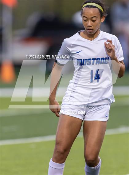 Thumbnail 1 in Omaha Westside vs. Millard North photogallery.