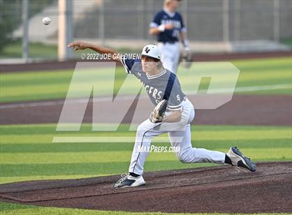 Thumbnail 2 in Reagan [Ronald] vs Smithson Valley (UIL 6A Region 4 Baseball Quarterfinal) photogallery.