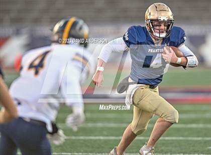 Thumbnail 1 in Bayport-Blue Point vs. Shoreham-Wading River (Section XI Division IV Final) photogallery.