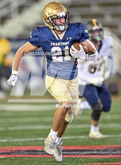 Thumbnail 2 in Bayport-Blue Point vs. Shoreham-Wading River (Section XI Division IV Final) photogallery.