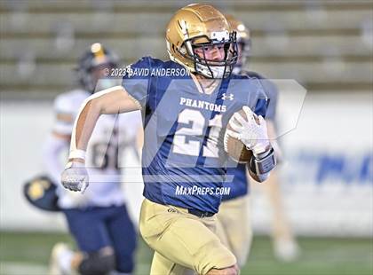 Thumbnail 1 in Bayport-Blue Point vs. Shoreham-Wading River (Section XI Division IV Final) photogallery.