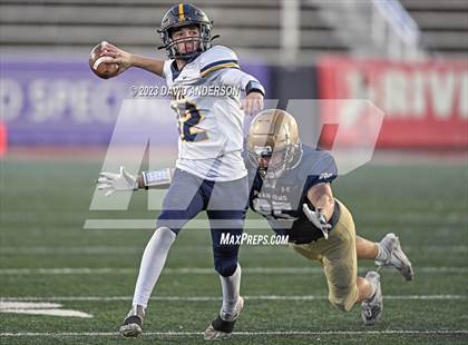Thumbnail 1 in Bayport-Blue Point vs. Shoreham-Wading River (Section XI Division IV Final) photogallery.