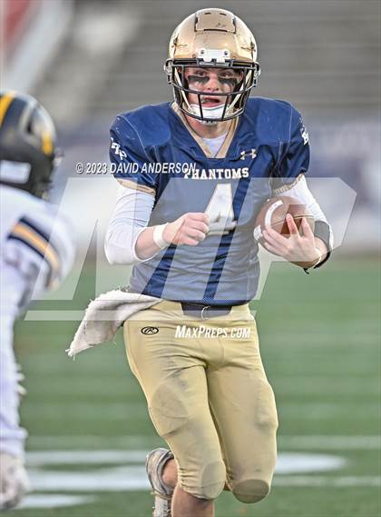 Thumbnail 3 in Bayport-Blue Point vs. Shoreham-Wading River (Section XI Division IV Final) photogallery.
